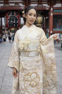 Kimono Rental in Asakusa for Photos & Moments